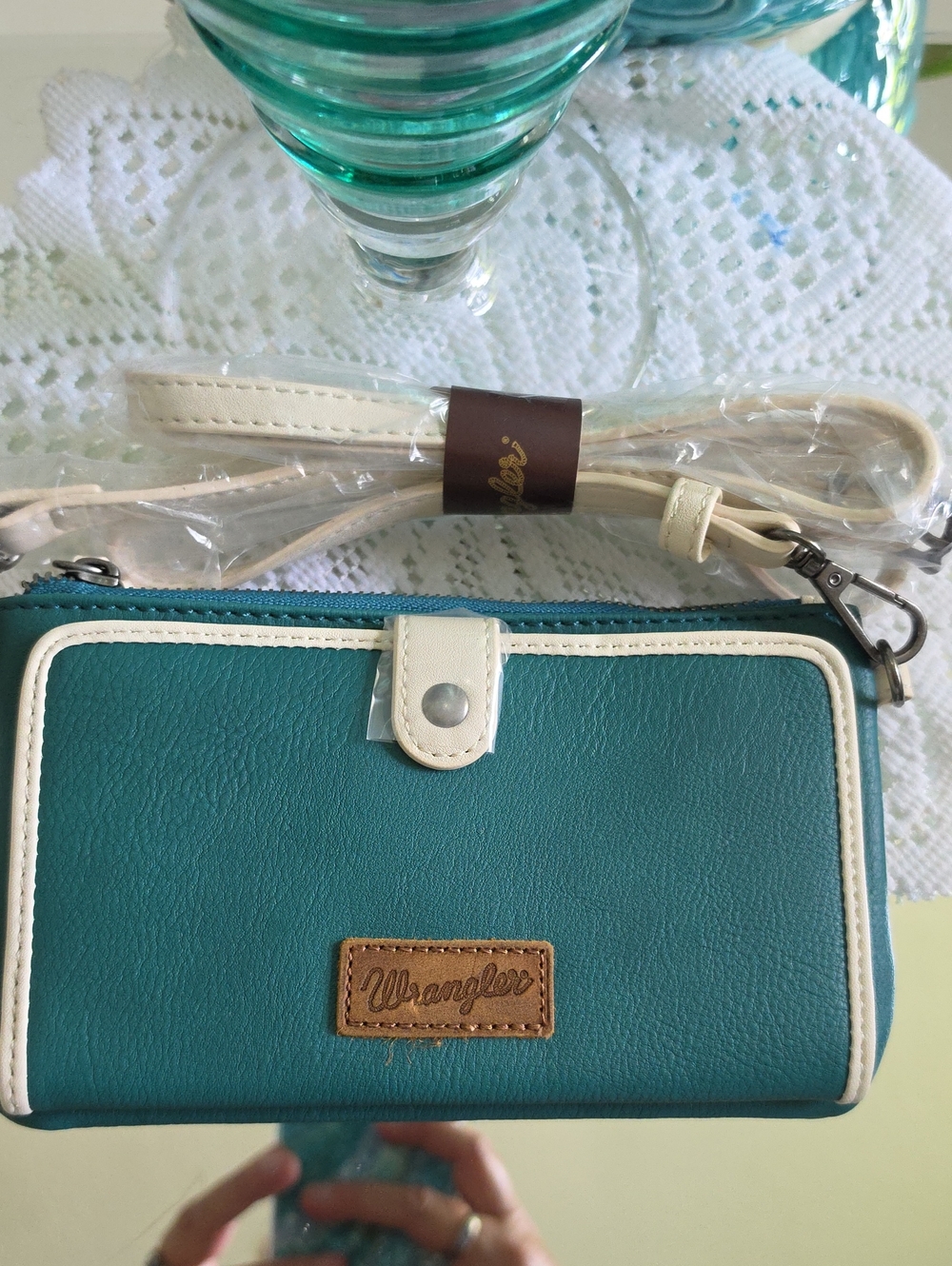 Wrangler Teal and Cream Wristlet Or Crossbody Wallet